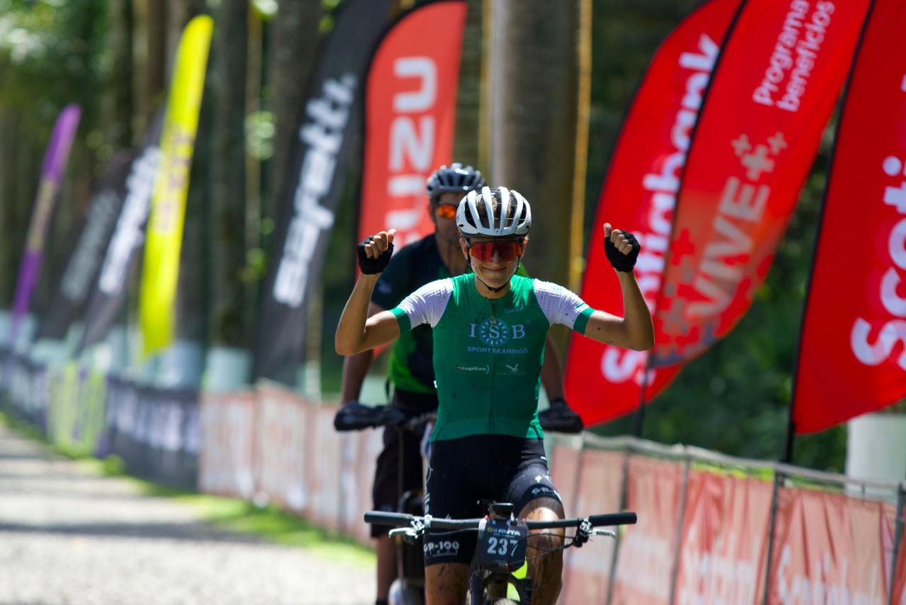 Carlos Herrera y Natalia Fisher ganan la primera etapa de la Ruta
